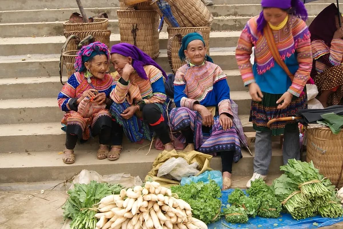 Bac Ha Sunday Market & Return to Hanoi